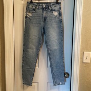 Womens American Eagle jeans